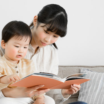 Effectiveness of Children’s Learning from Stories with Humans and Human-like Animals